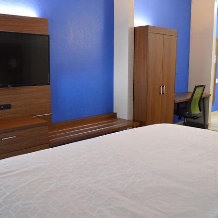 Holiday Inn Express & Suites Batesville By Ihg Ngoại thất bức ảnh