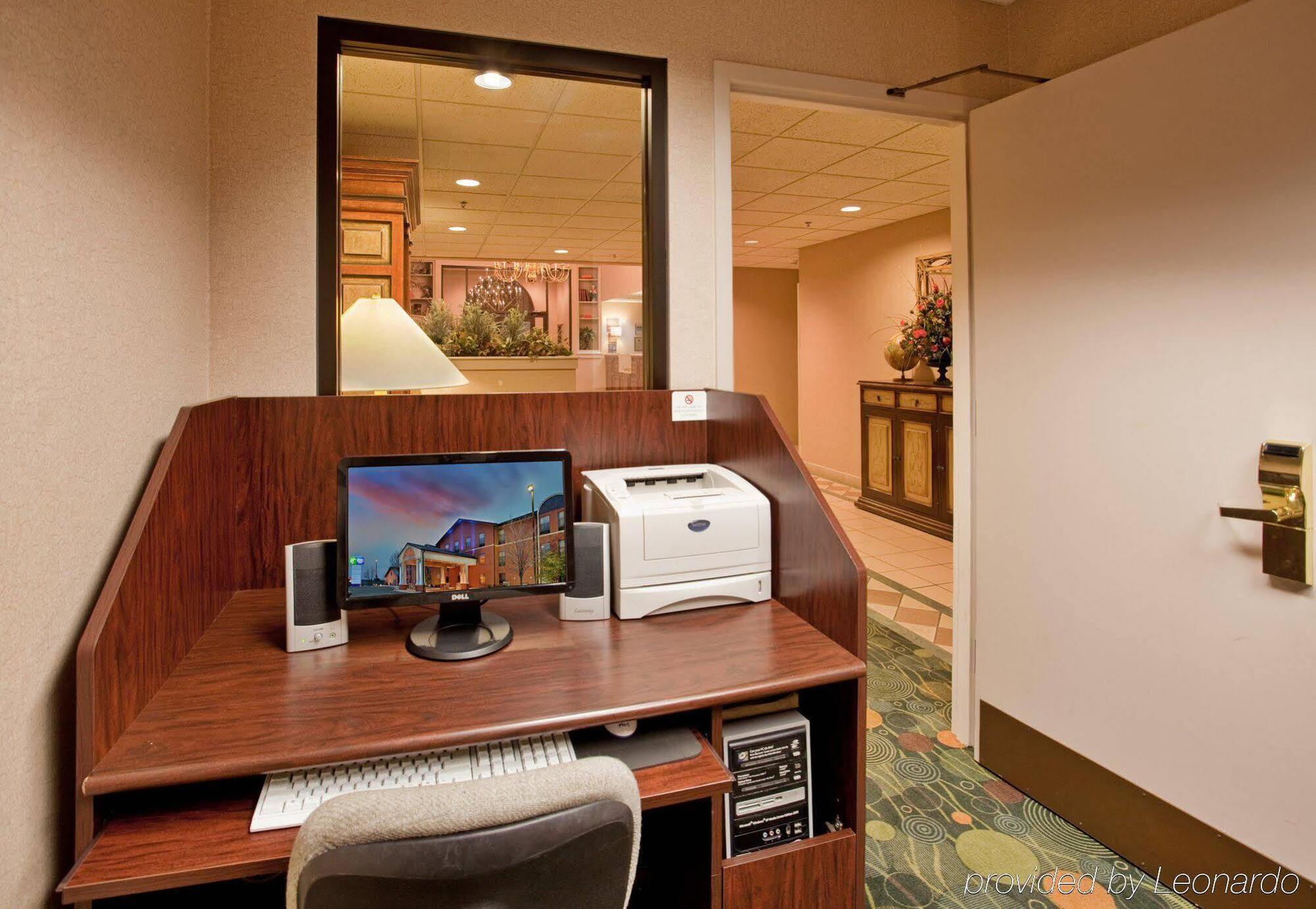Holiday Inn Express & Suites Batesville By Ihg Ngoại thất bức ảnh